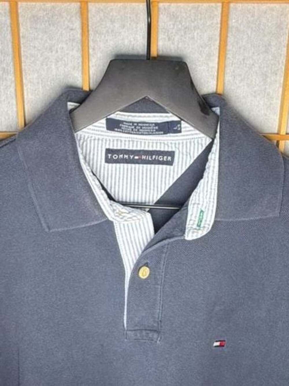 1990’s Tommy Hilfiger Polo Shirt Size L Navy Blue Cotton Short Sleeve Collared